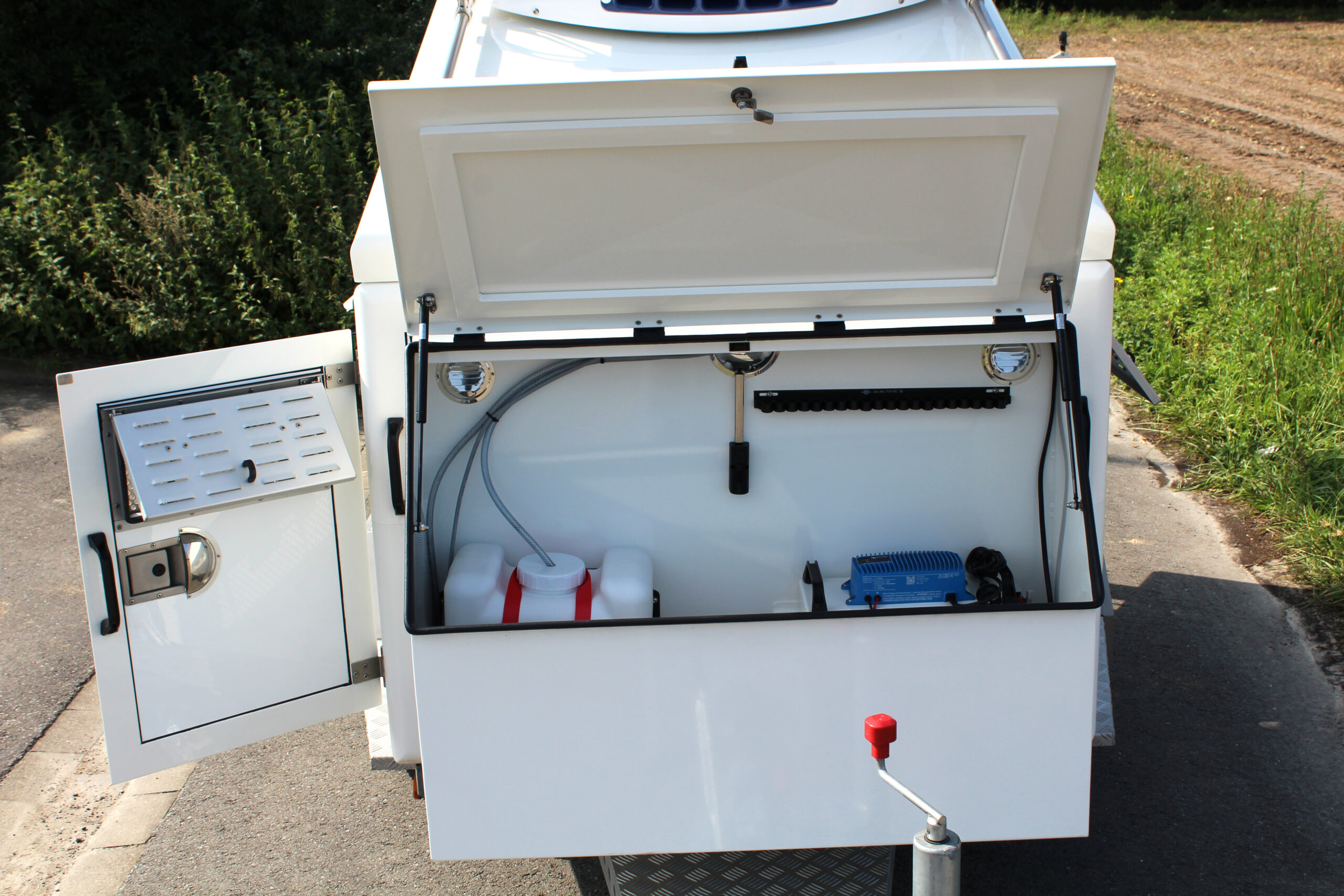 Staukasten mit Wassertank, E-Set