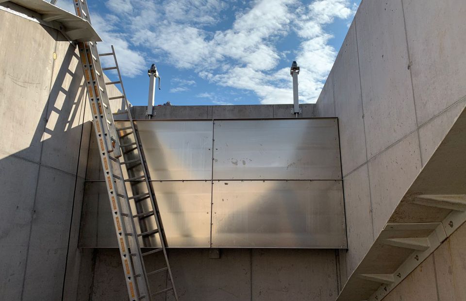 Beckenausrüstungen & Rohrformstücke